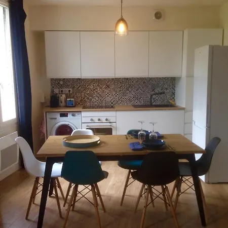 Appartement Joli Le Gutenberg T2 4p Quartier Mirabeau Proche Gare